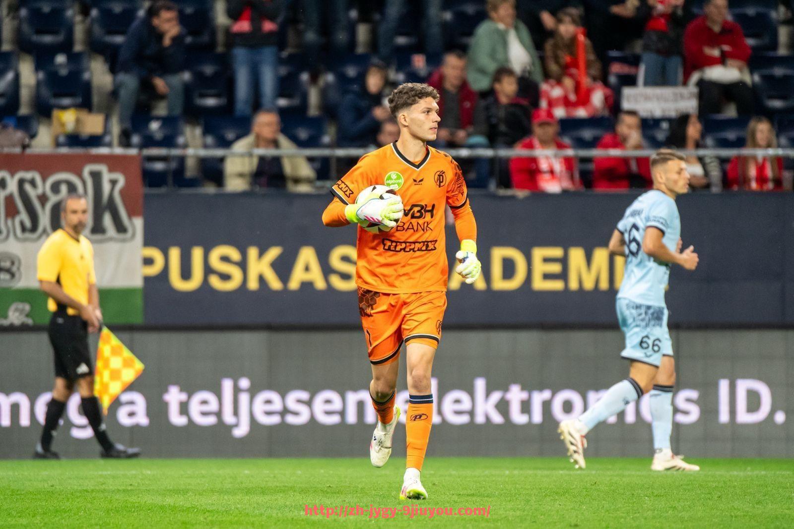 jiuyou九游娱乐-世俱杯主办城市交通服务优化对比研究与多模式出行满意度调查